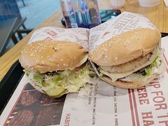 -The Habit Burger Grill 哈比特汉堡(爱琴海店)