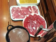 -沸炉重庆老火锅(军事博物馆店)