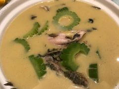 昂刺鱼炖苦瓜-亢龙太子酒轩(东湖店)