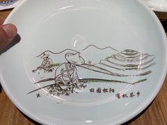 -头上红煨盐鸡·非遗院子餐厅