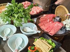 -捞王锅物料理(上海世茂广场店)