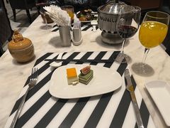 -万达文华酒店·48F云端窗景美食汇自助餐厅