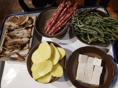 -周幺妹重庆老火锅(银泰城总店)