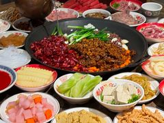 -沸炉重庆老火锅(军事博物馆店)