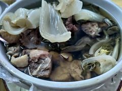 金银花炖猪肺汤-海鲜街菜馆(海珠南路店)