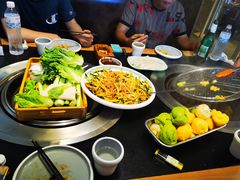 -锅老头海鲜铁锅炖