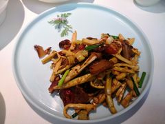 -江城小馆陕南妈妈菜·全球旅行餐厅(钟楼店)
