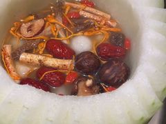 -得意咚瓜·顺德鱼生·冬瓜火锅(深圳首店)