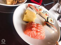 -荣誉国际酒店-云顶旋转餐厅