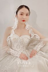 -艾米丽婚纱礼服