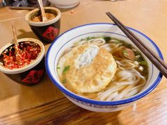 -矮子粉店1985·长沙米粉(湘春路店)