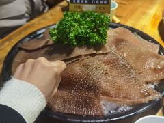 -巴国妹子毛肚火锅(蓝光悦城店)