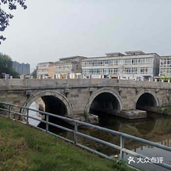 铁齿铜牙纪晓岚， 问过乾隆皇帝一个问题， 是清河深还