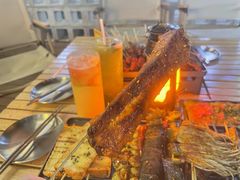 -暮炭·鲜货烧烤小李的精酿酒馆(泽科·空港星泽汇店)