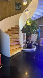 -比华利美容医院