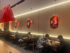 -顺溜·手工刀削面·黑金店(铜锣湾店)