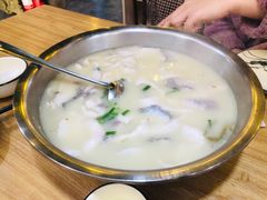 酸菜鱼-小草房川菜馆(华茂街店)