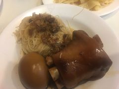 豬腳面線-阿水狮猪脚大王(台中公园店)