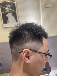-PE SALON