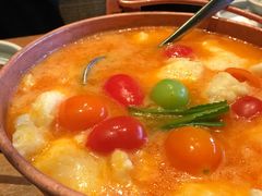 -云海肴·汽锅鸡·云南菜(天山百盛优客店)