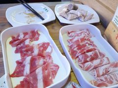 -蒙肥羊·酸汤潮牛·鲜牛肉火锅烤肉自助(岗顶店)
