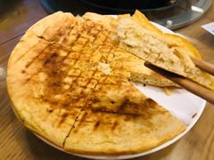 青稞酸奶饼-四姑娘山阿巴郎·藏式花园餐厅