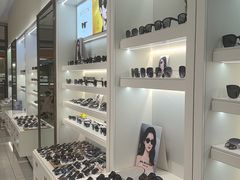 -J-Optical佳视明眼镜·蔡司视觉(青岛金茂览秀城店)