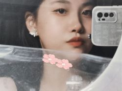 -丝语萱形象