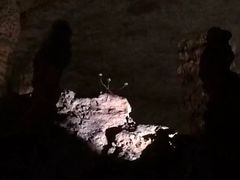 -波斯托伊纳溶洞