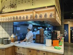 -馋三尺蟹粉小笼(人民广场店)