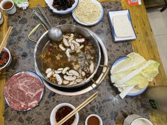 -乳仔牛牦牛汤锅 烤羊排(松潘古城店)