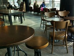 大堂-星巴克(无锡东方商厦店)