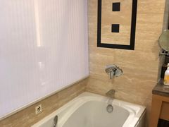 -海创大连科技交流中心(海事大学地铁站店)