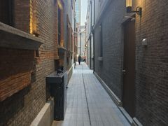 -南京西路(地铁站)