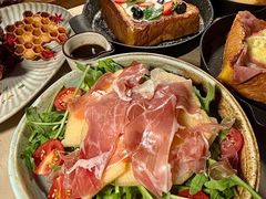 -TOT BISTRO餐酒馆