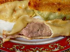 牛肉锅贴-一品鲜鱼锅贴(人民一路店)