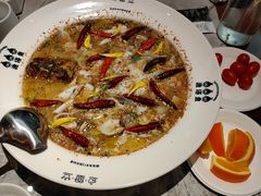 -渔语鱼新川菜Bistro(万象天地店)