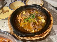 酸菜梗烧鸭血-鹤江桥·红油牛肉粉(SKP店)
