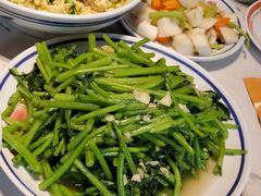 茼蒿菜-盛和友·大院炒鸡(平度青岛路店)