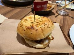 -必胜客(仲盛商城王安宇主题店)