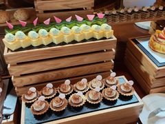 -元一希尔顿酒店·鲜切牛肉火锅禅自助餐厅
