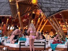 -FINNS Beach Club