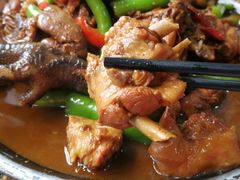 -八两八金·莱芜特色炒鸡(市南漳浦路店)