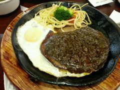 -皇品世家牛排(七一路店)