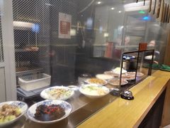 自助取餐区-草包包子铺(宽厚里店)