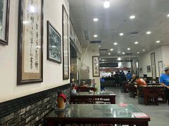 -牛一嘴·兰州牛肉面·大盘鸡(财富中心店)