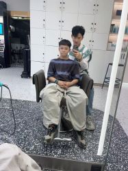 -苏豪路易士·嘉玛发廊