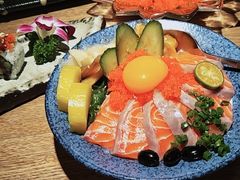 鲑鱼仔三文鱼盖饭-渔井食堂(新洲店)