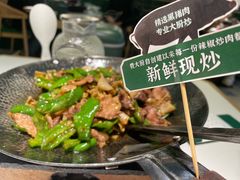 -费大厨辣椒炒肉(万家丽一店)