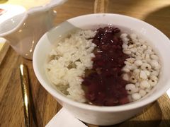 酒酿红豆薏米羹-炖物24章·顺时轻养茶(杭州大厦店)